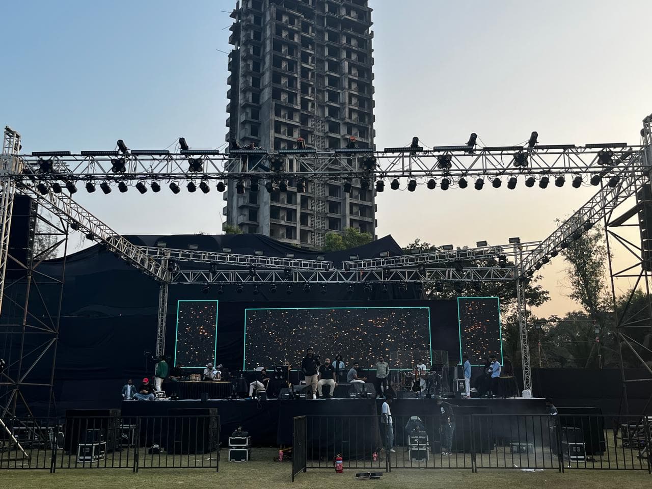 Large-format outdoor stage and truss build.